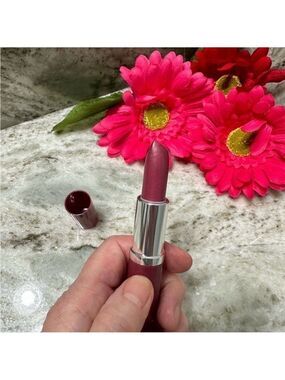 Clinique Lipstick  Love Pop LIP COLOUR + PRIMER  New 2 tubes available